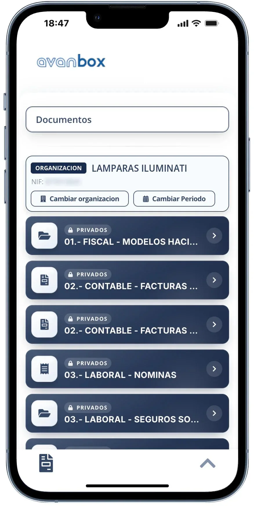 Nova en el móvil: el portal del cliente con sus carpetas de modelos de impuestos, facturas y nóminas.